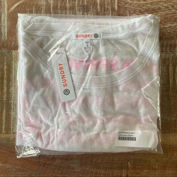 Sundry Destinations Vintage Tee - Picture 4 of 7